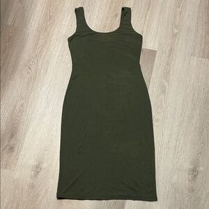 Heart & Hips Olive Green Sleeveless Dress